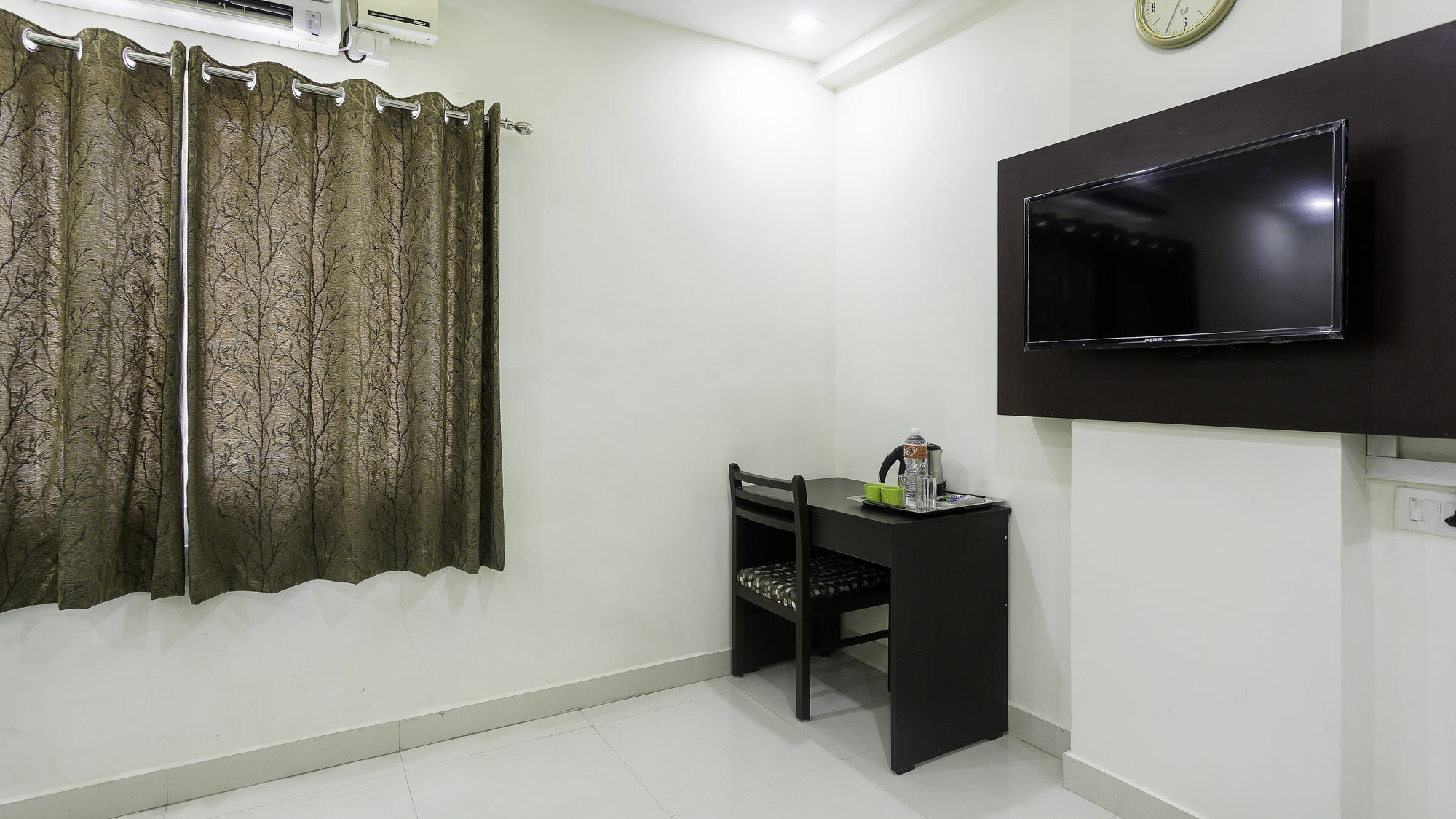 Itsy By Treebo - Tals Hytek Hotel Hyderabad Exterior photo
